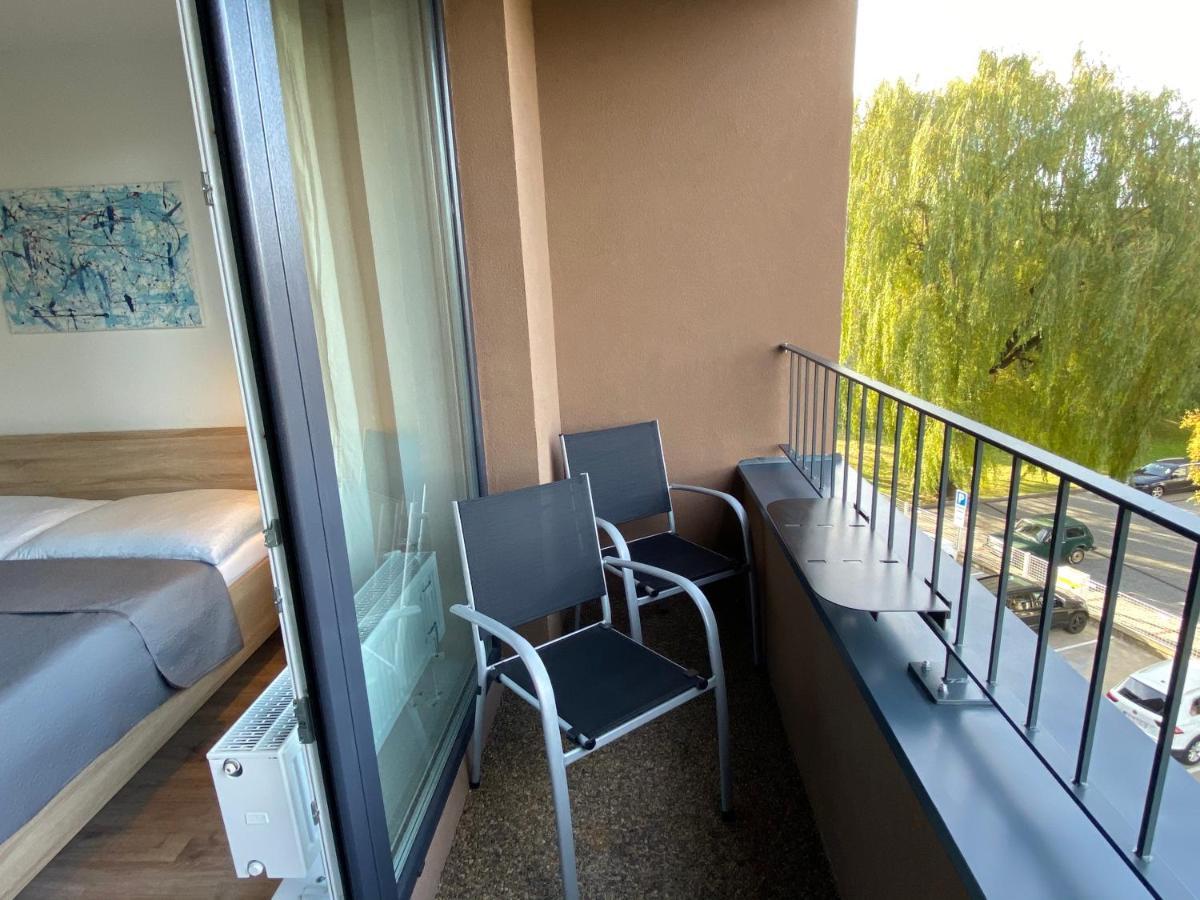 Apartment Poprad Bagian luar foto